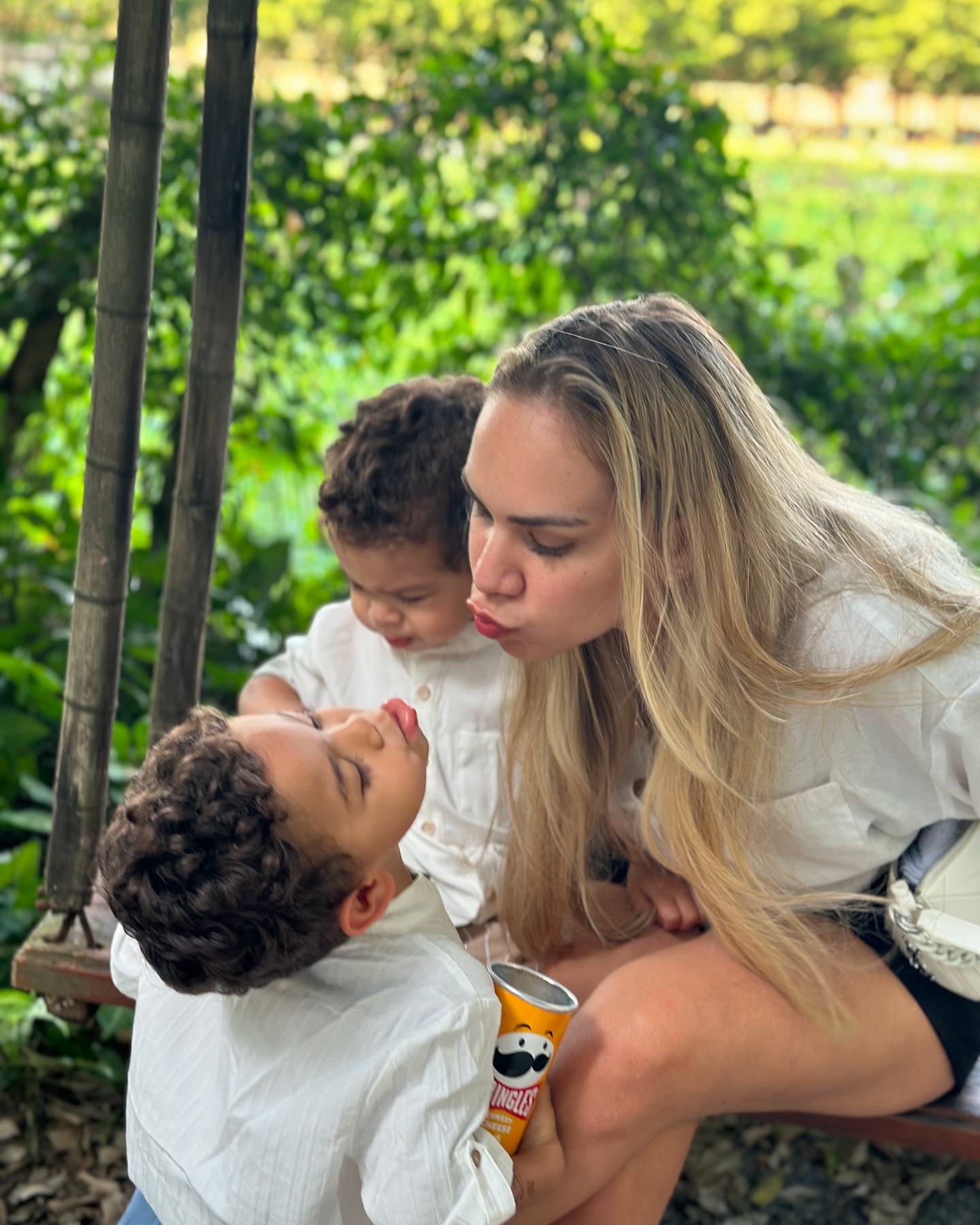 Bức ảnh có chứa đựng tình yêu lớn lao của Xuân Son