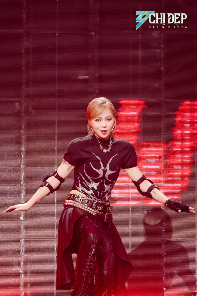 MisThy có lượng fan hậu thuẫn đông hùng hậu, song, chưa phô diễn được điểm mạnh nào