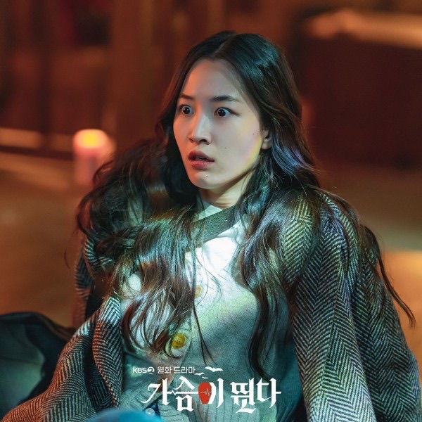 Mái tóc dài khiến nữ diễn viên bị 