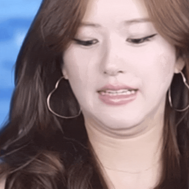 Các chuyên gia sức khỏe cho rằng Triệu Lộ Tư mắc chứng rối loạn lo âu nghiêm trọng nên không thể kiềm chế cảm xúc