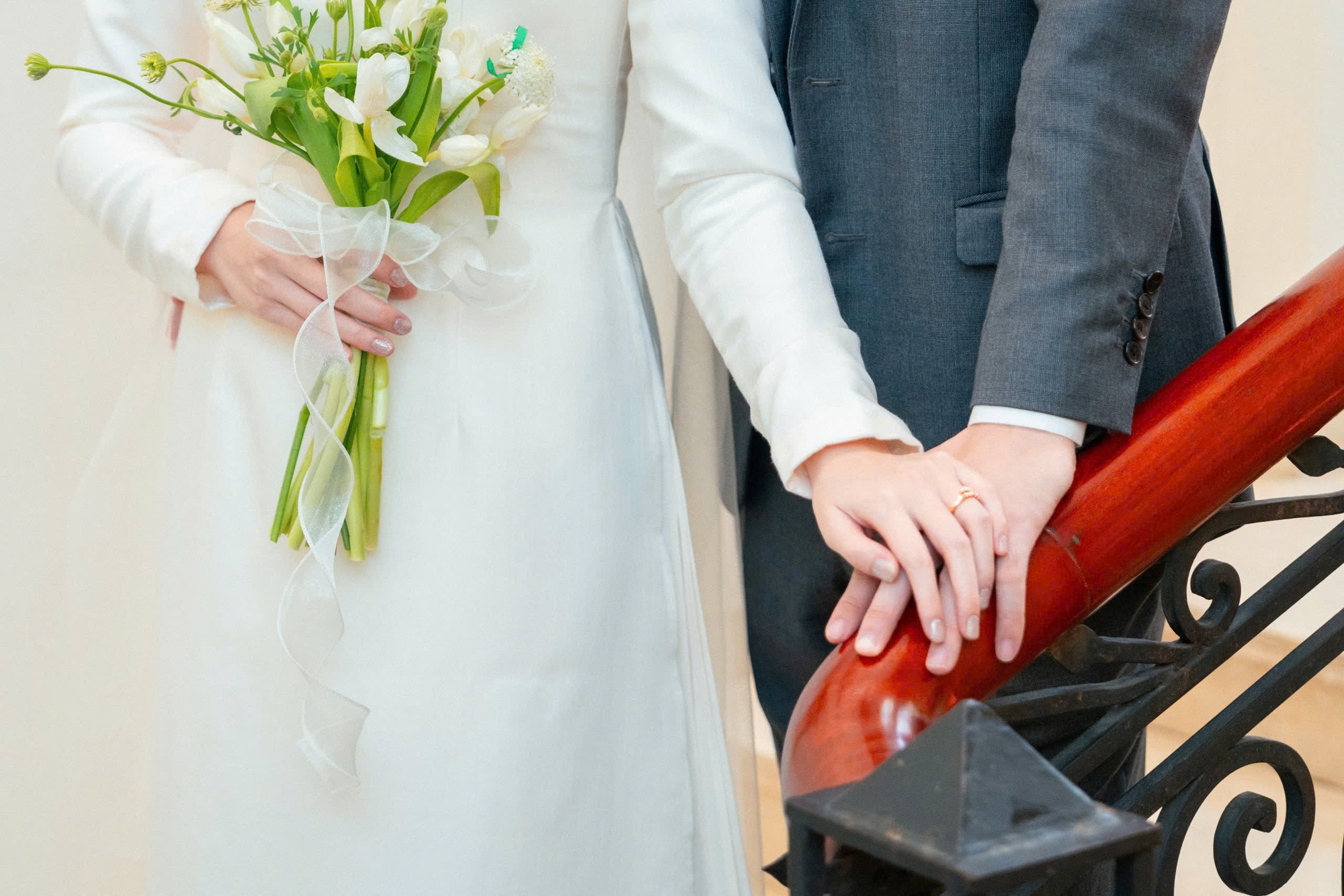 Nữ MC vẫn giữ kín danh tính và diện mạo chồng