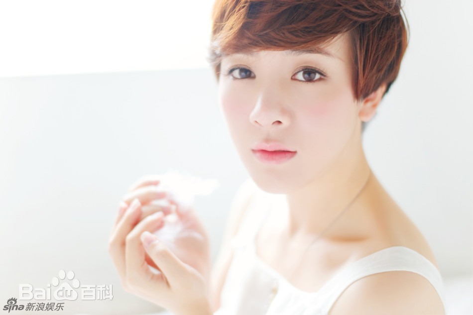 Từ Dĩ Nhược có quyền lực lớn trong showbiz Trung Quốc