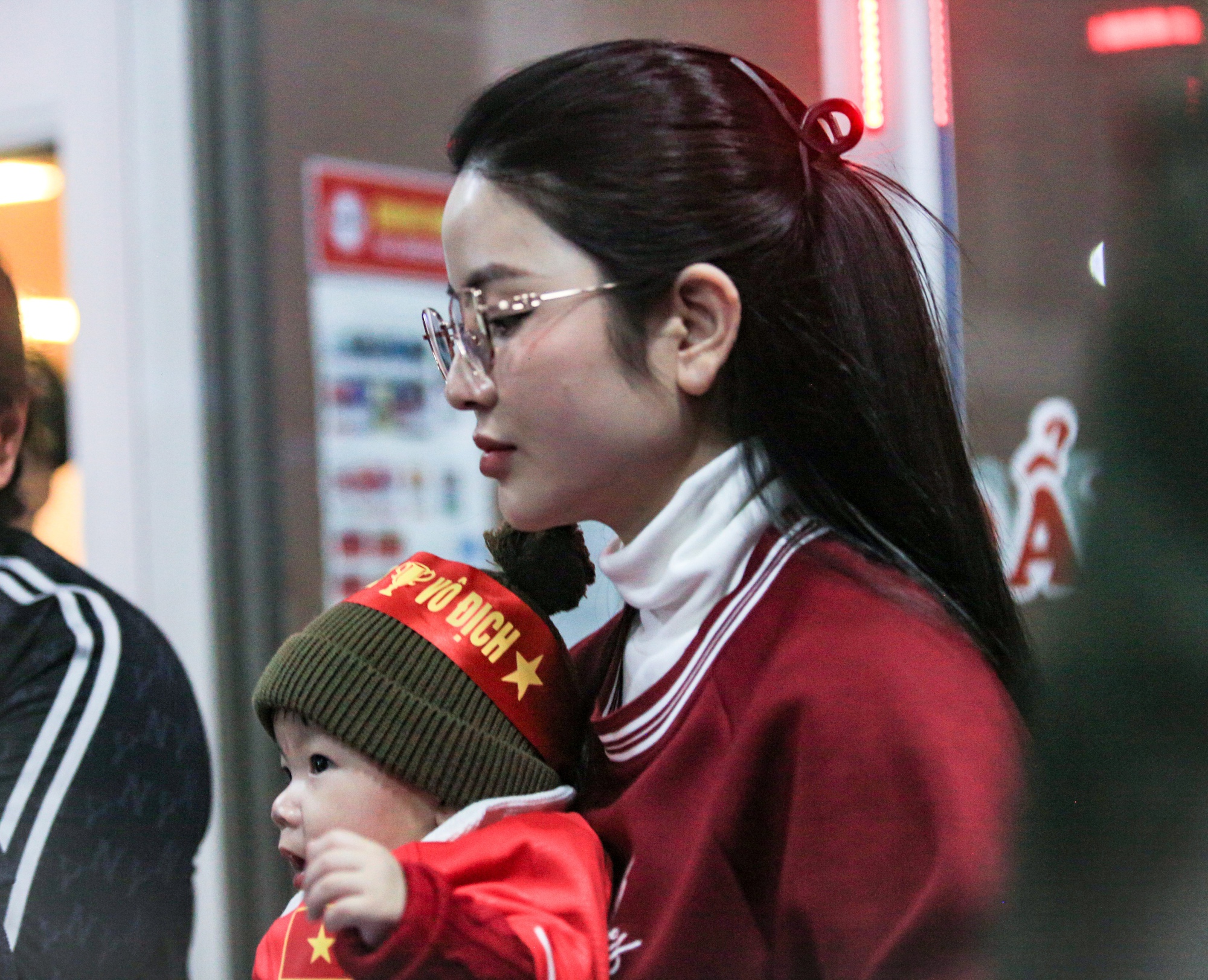  Nhan sắc của nàng WAG luôn nổi bật mỗi khi xuất hiện