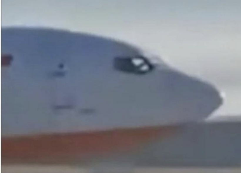 Bức ảnh được cho là ghi lại những khoảnh khắc cuối cùng của cơ trưởng trong vụ tai nạn máy bay khiến 179 người thiệt mạng ở Hàn Quốc. Ảnh: Korea JoongAng Daily