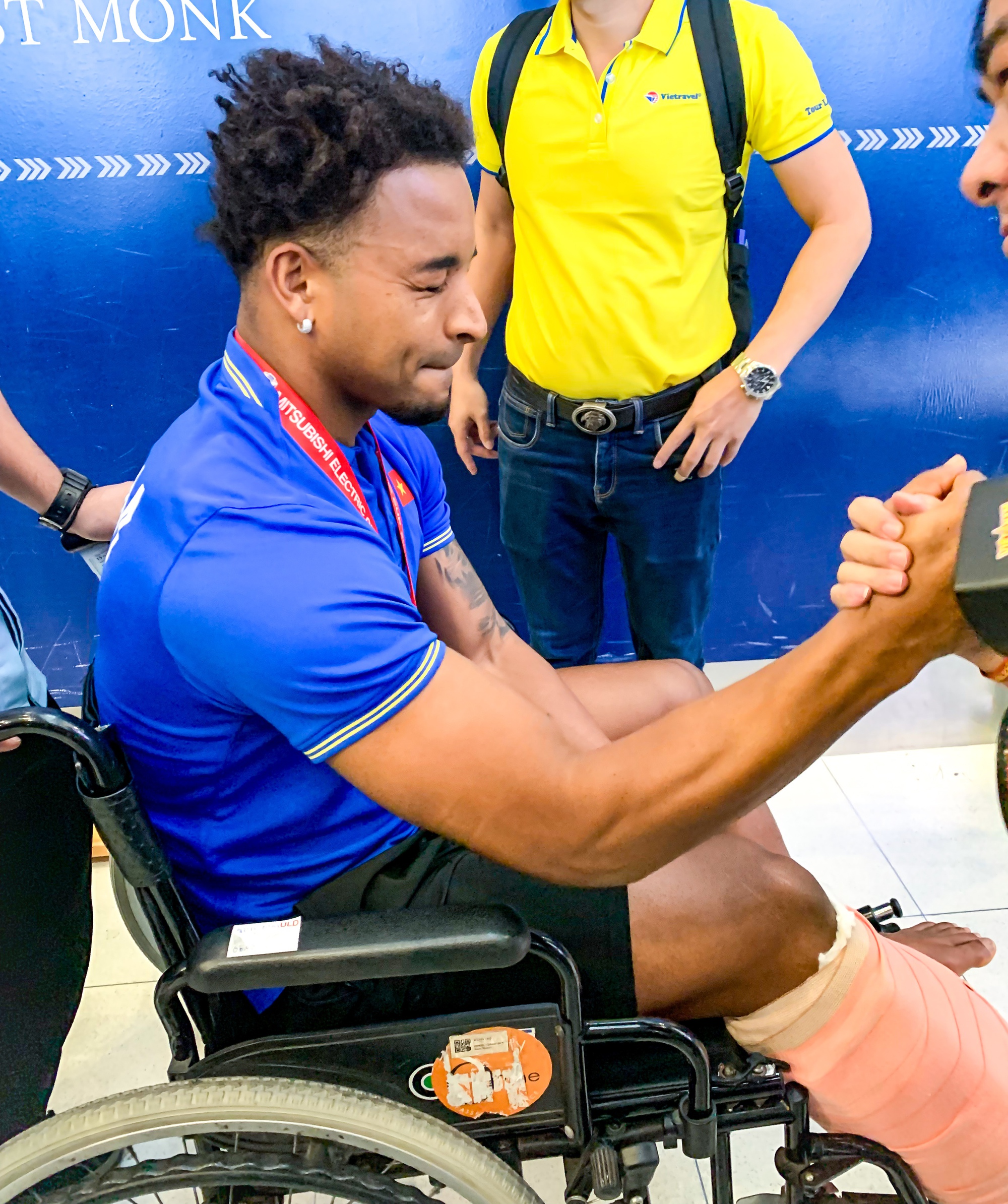 Tất cả mọi người đều cổ vũ Xuân Son