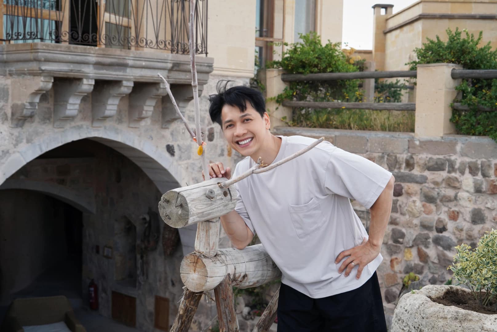 Chủ tịch Hùng Huy thích du lịch và tham gia các hoạt động ngoài trời