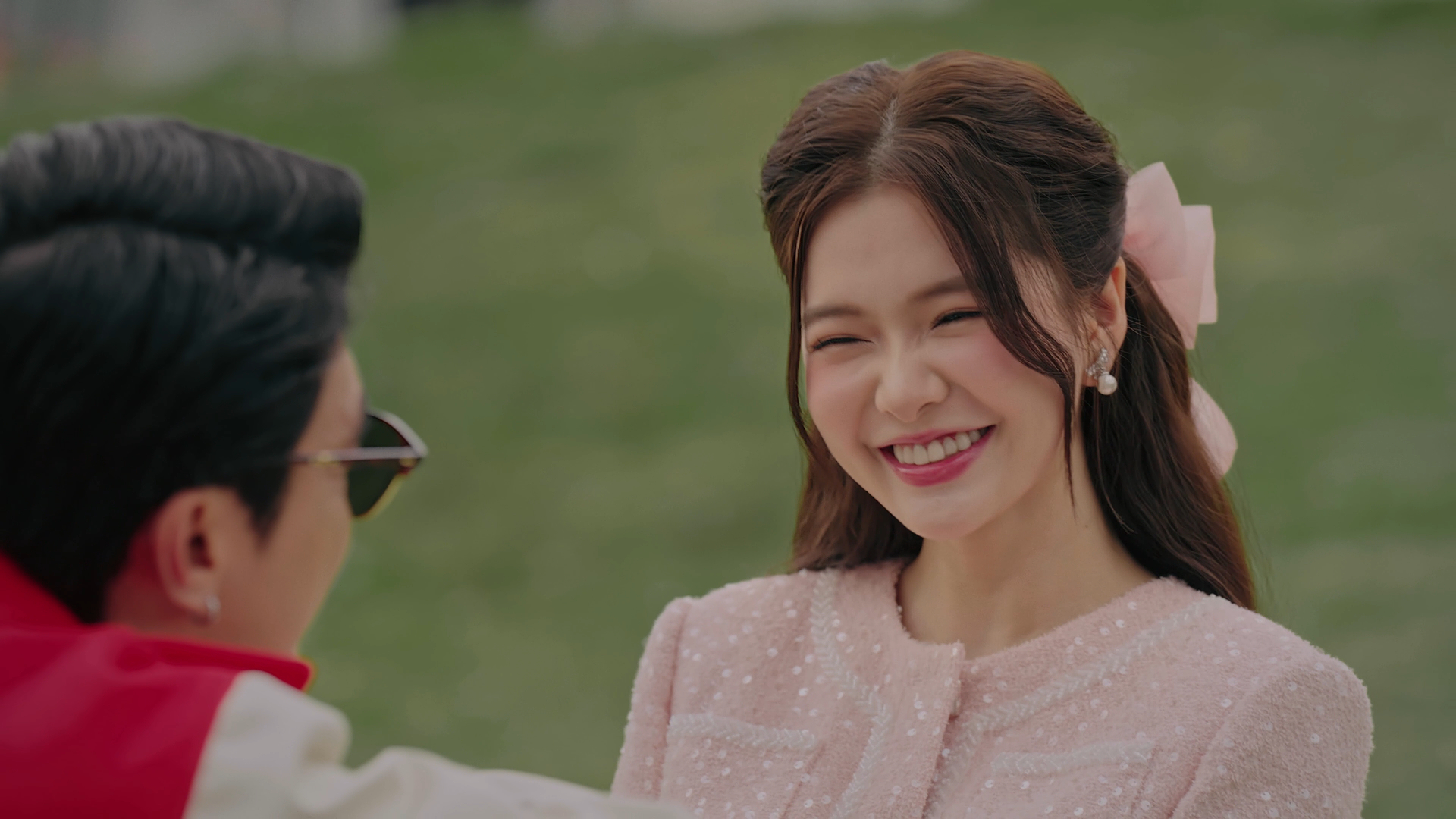 Nhan sắc xinh đẹp, nụ cười tỏa nắng của Yên Đan