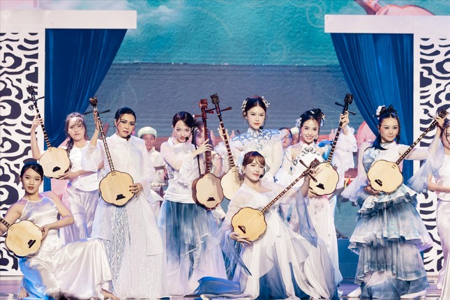 Đội của Kiều Anh đưa cải lương vào Em Không Thể. Ảnh: BTC