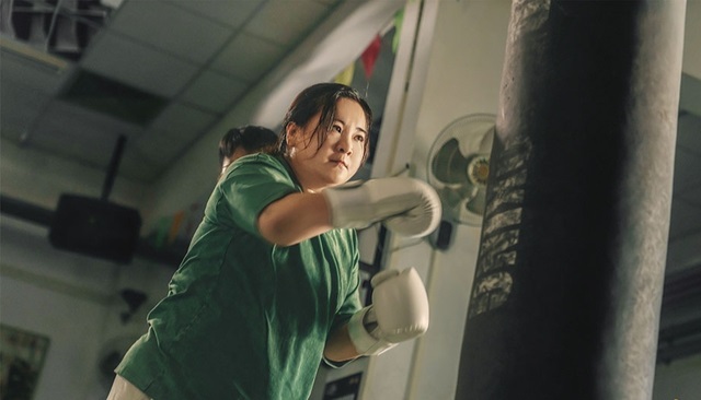 Nữ diễn viên béo tới mức bị chê xấu nhất màn ảnh