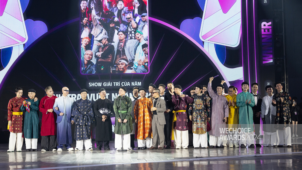 Dàn 'anh tài' trên sân khấu.