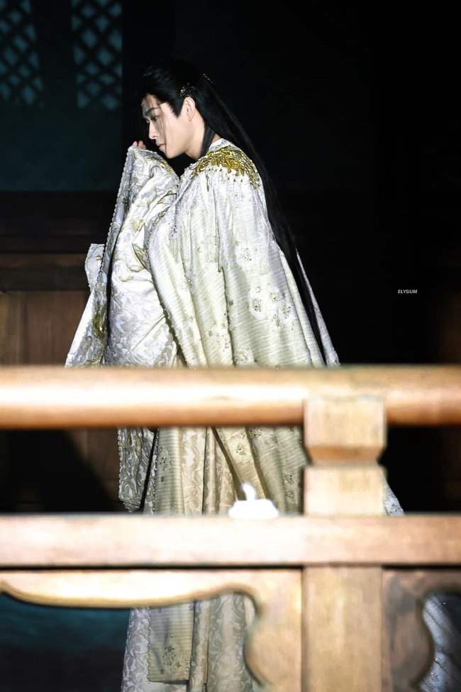 Với việc hợp tác với đạo diễn Quách Kính Minh, Điền Gia Thụy có nhiều tạo hình đẹp giúp anh thăng hạng visual.