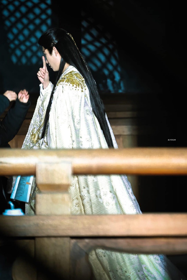 Tạo hình Long thần của Điền Gia Thụy trong phim Nguyệt Lân Ỷ Kỷ.