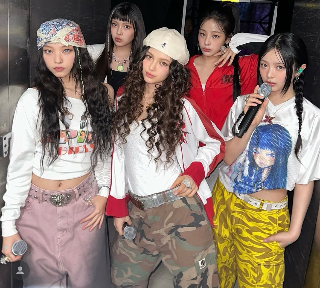 Các cô nàng được cho là có hành động 