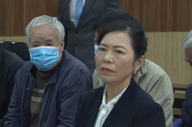 Đinh Cẩm Vân, cựu Giám đốc Sở Tài chính Thanh Hóa cũng bị đề nghị 36 tháng tù, cho hưởng án treo