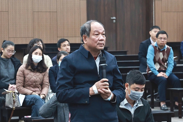 Bị cáo Mai Tiến Dũng tại toà