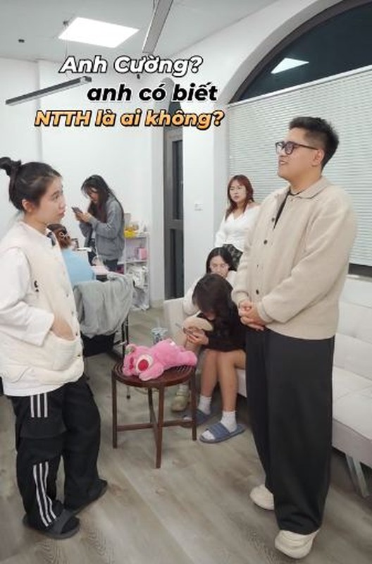 Nhiều bạn trẻ cũng đã lấy cảm hứng từ cụm từ viral 