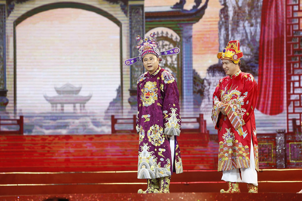 Trào lưu chơi Pickleball, Baby Three, các chương trình và phim hot trong năm qua như: 