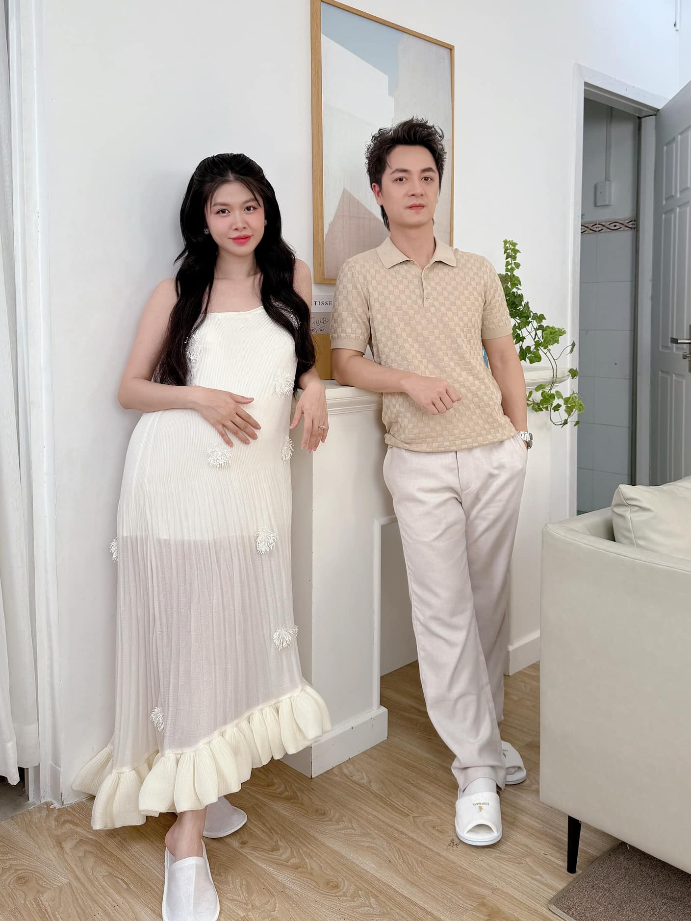 Sau cưới, vợ anh không làm diễn viên, người mẫu ảnh mà chuyển qua quản lý công việc cho chồng, mở công ty giải trí