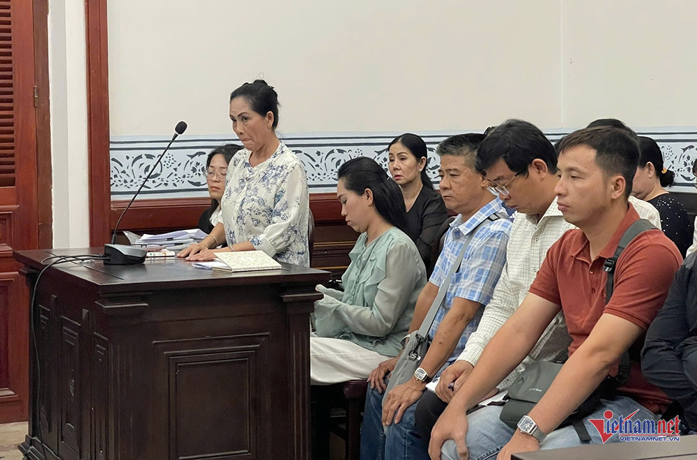 Bà Võ Thị Hồng Nhung tại phiên sơ thẩm. Ảnh: YL