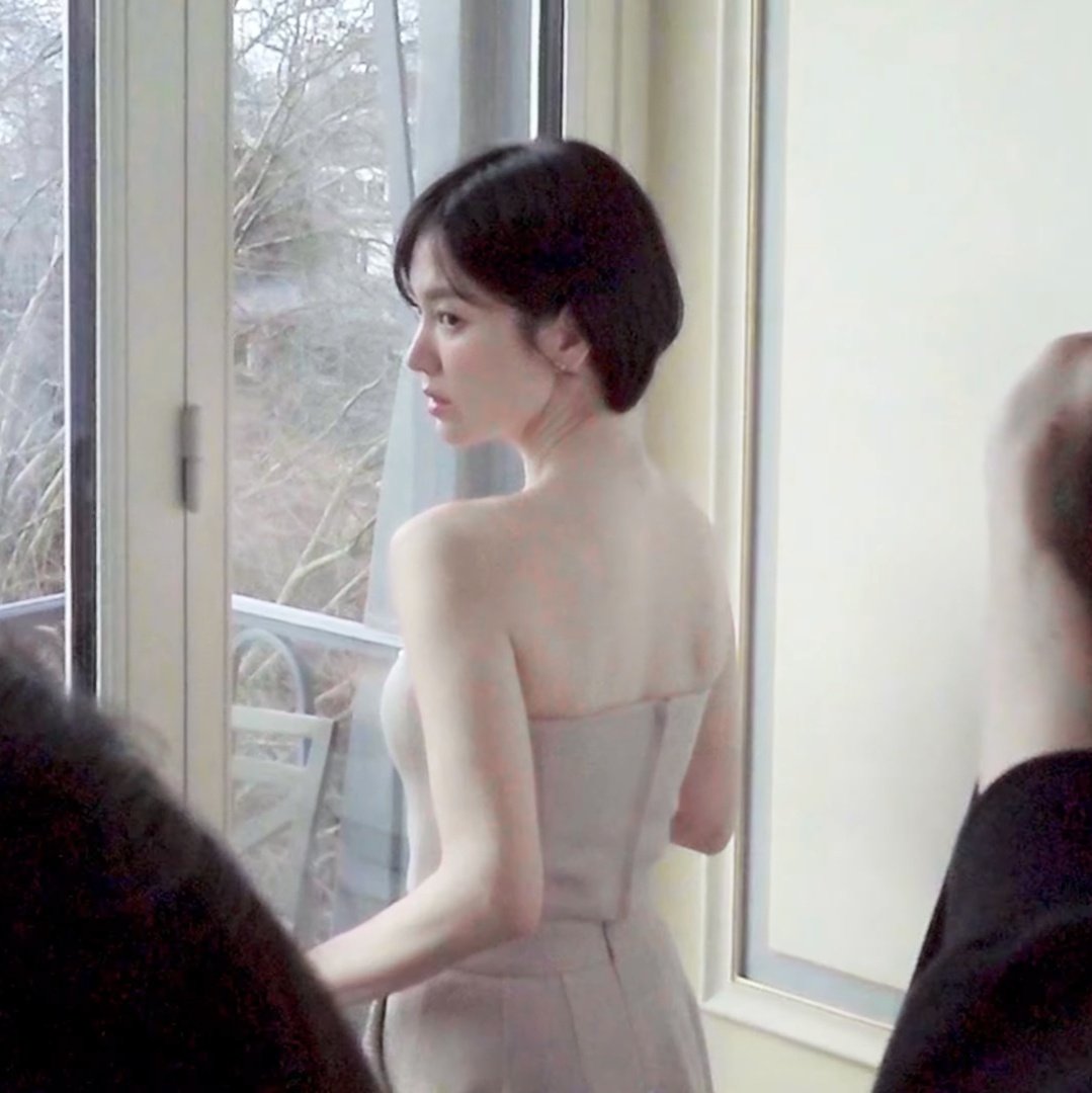 Song Hye Kyo đang giảm cân vì vai diễn mới