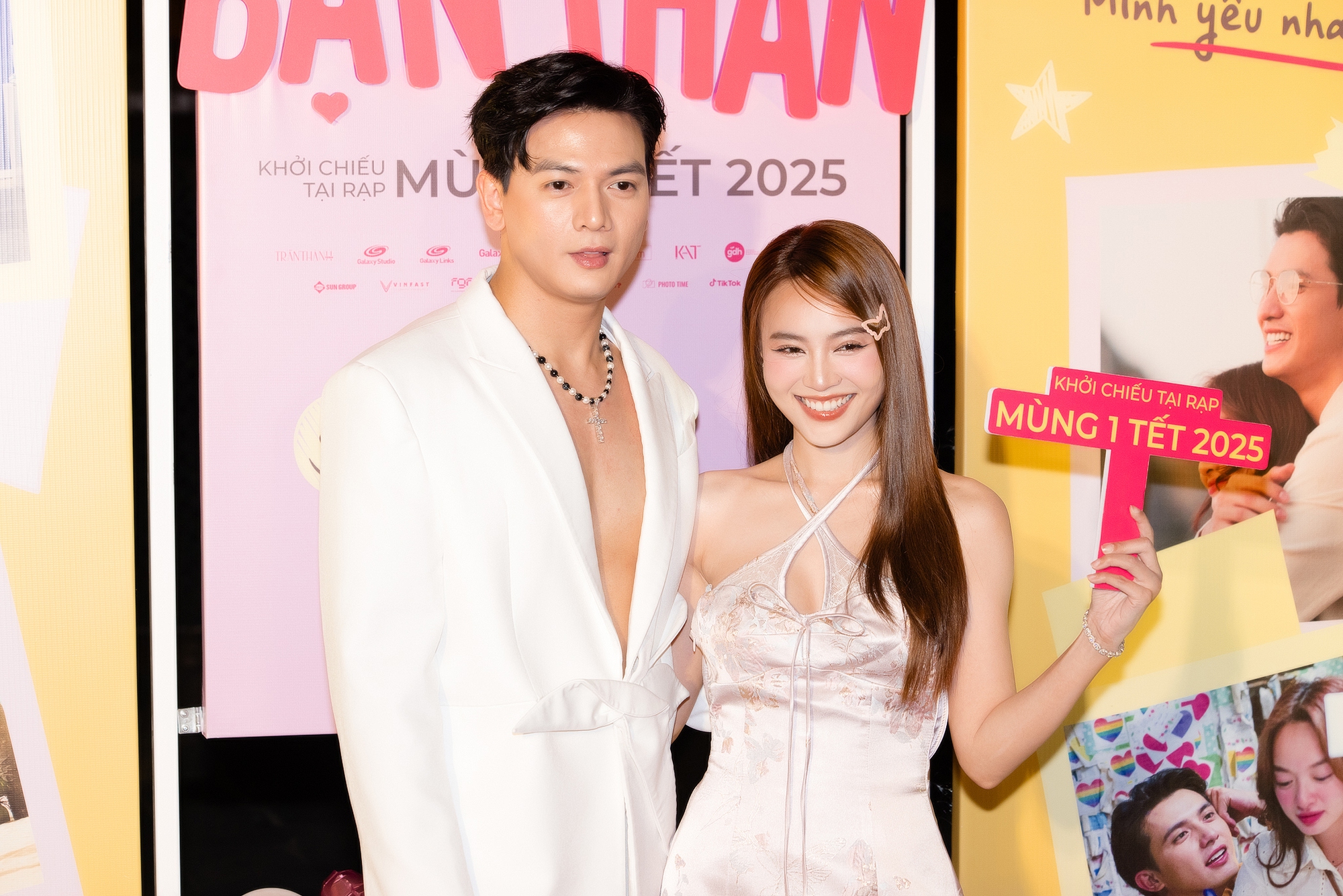 Lan Ngọc và Lê Xuân Tiền tại thảm đỏ