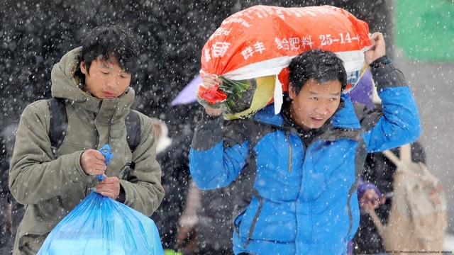 Dù nhiều người phải di chuyển mệt mỏi nhưng 