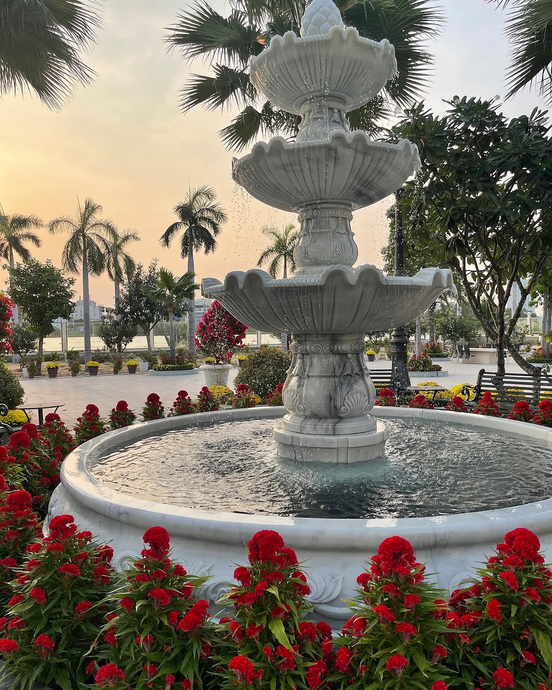 Biệt thự của vợ chồng Lan Khuê mùa cận Tết.