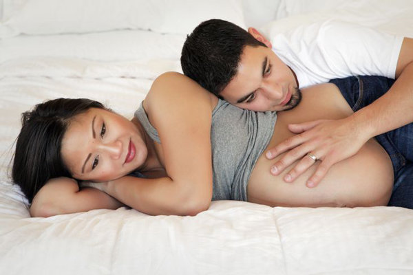 Quan hệ khi mang thai tháng thứ 4 có an toàn không? Quan hệ khi mang thai tháng thứ 4 có an toàn không?