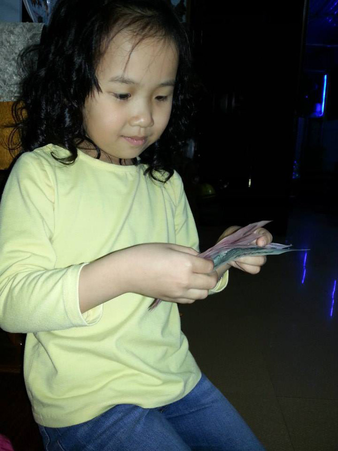 Cô bé Bống bán 'chè bưởi' Tuyên Quang: Tự lập tài chính từ lớp 2, 10 tuổi đã sắm iPhone, laptop! - 5 Cô bé Bống bán 'chè bưởi' Tuyên Quang: Tự lập tài chính từ lớp 2, 10 tuổi đã sắm iPhone, laptop! - 5