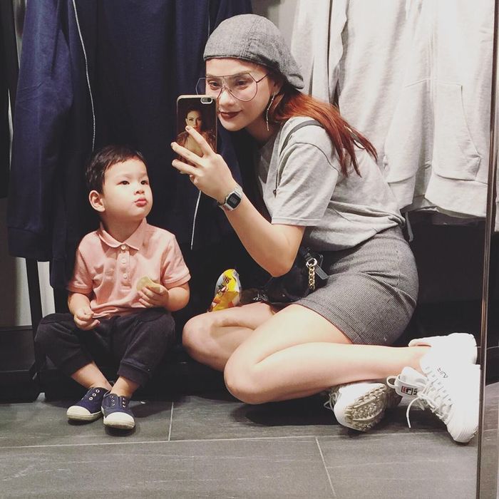 Tình duyên nhóm Mây Trắng sau 12 năm: Người hạnh phúc bên chồng đại gia, kẻ lận đận tình cảm - 14 Tình duyên nhóm Mây Trắng sau 12 năm: Người hạnh phúc bên chồng đại gia, kẻ lận đận tình cảm - 14