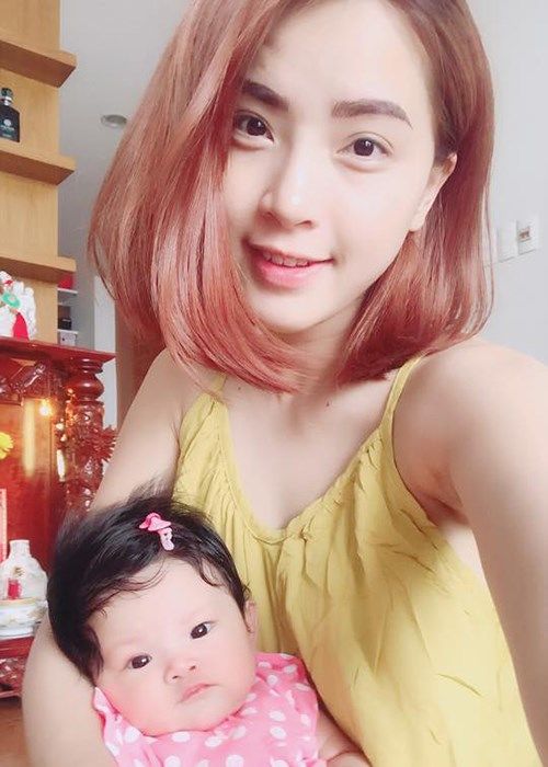 Tình duyên nhóm Mây Trắng sau 12 năm: Người hạnh phúc bên chồng đại gia, kẻ lận đận tình cảm - 18 Tình duyên nhóm Mây Trắng sau 12 năm: Người hạnh phúc bên chồng đại gia, kẻ lận đận tình cảm - 18