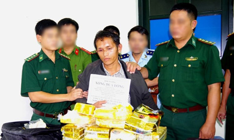 Ma túy đá made in Tam giác vàng tìm đường vào Việt Nam Ma túy đá made in Tam giác vàng tìm đường vào Việt Nam