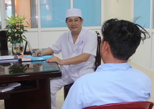 Bác sĩ cấp cứu bệnh nhân bị 'gãy súng' vì quan hệ sai tư thế Bác sĩ cấp cứu bệnh nhân bị 'gãy súng' vì quan hệ sai tư thế