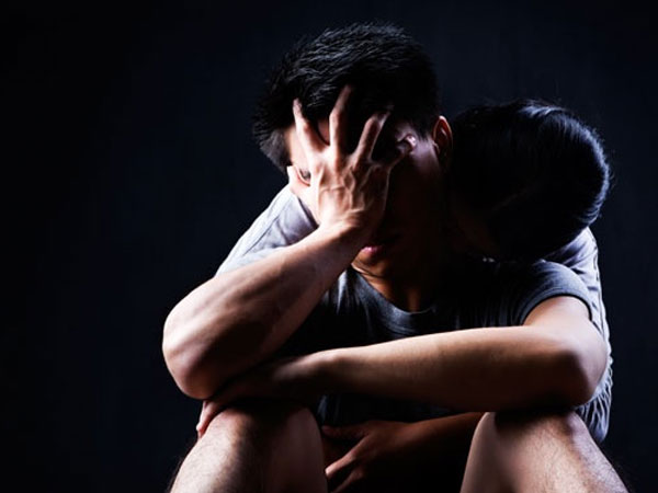 Quý ông đột nhiên 'bất lực', coi chừng khối u tuyến yên Quý ông đột nhiên 'bất lực', coi chừng khối u tuyến yên