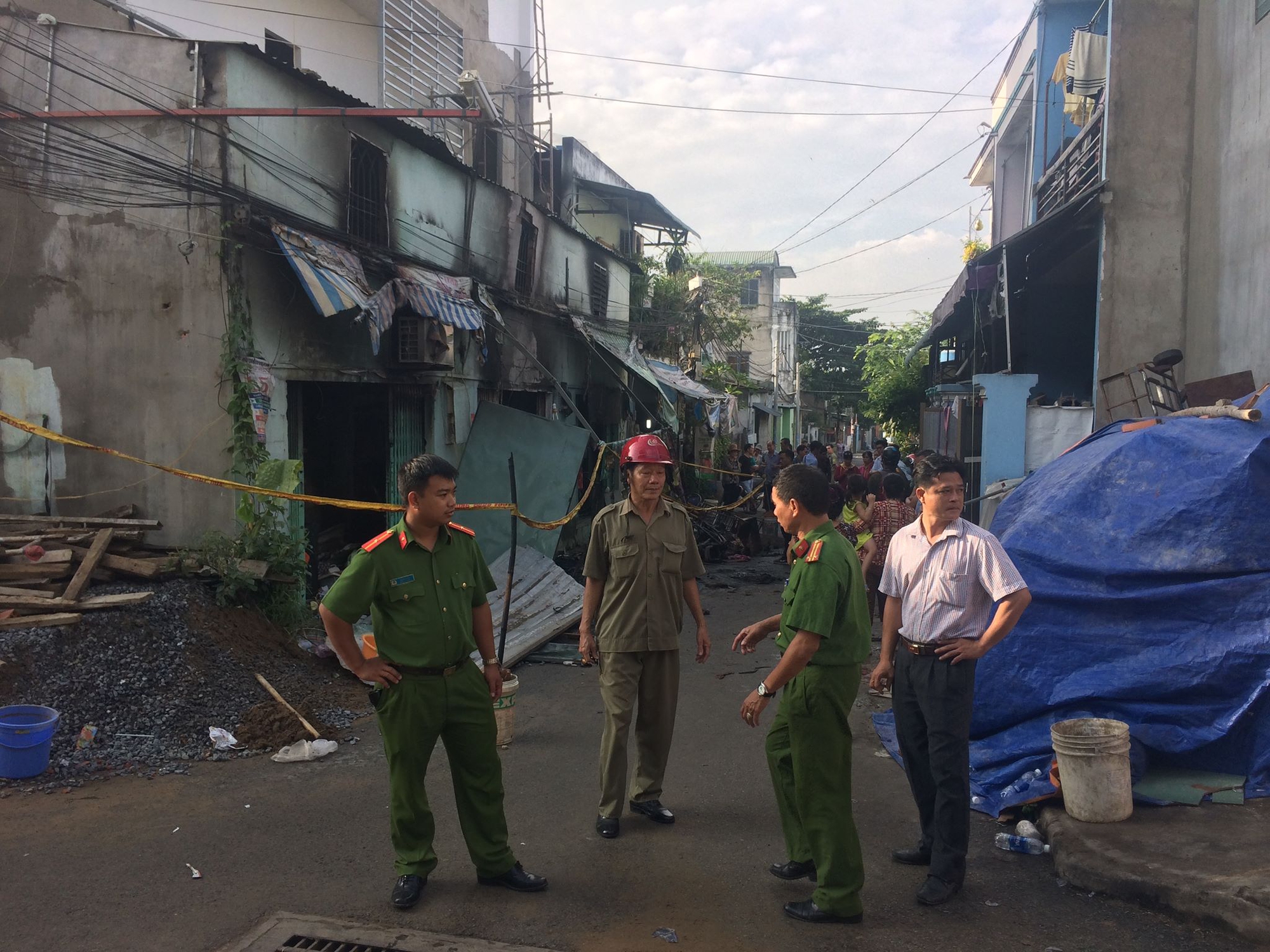 Vụ hỏa hoạn khiến 6 người thương vong ở Sài Gòn: Người thân bất lực nhìn bà ngoại và cháu gái 3 tuổi kêu cứu rồi chết cháy