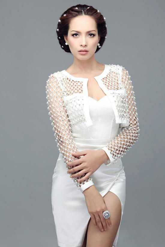 Ai cũng tưởng Thúy Hạnh mang bầu con thứ 3, sự thật cô phải cắt bỏ tử cung - 1 Ai cũng tưởng Thúy Hạnh mang bầu con thứ 3, sự thật cô phải cắt bỏ tử cung - 1