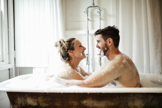 Làm sao để biến thành cô nàng khiến chàng càng ngày càng say đắm sau mỗi cuộc yêu? Làm sao để biến thành cô nàng khiến chàng càng ngày càng say đắm sau mỗi cuộc yêu?