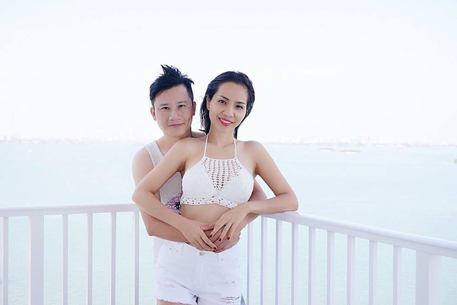 Người vợ xinh đẹp của ca sĩ Hoàng Bách: Con gái đại gia miền Tây, bỏ ánh hào quang để chăm sóc gia đình - 27 Người vợ xinh đẹp của ca sĩ Hoàng Bách: Con gái đại gia miền Tây, bỏ ánh hào quang để chăm sóc gia đình - 27