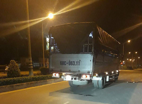 Va chạm với xe tải ngày giáp Tết, 2 thanh niên ở Phú Quốc chết thảm Va chạm với xe tải ngày giáp Tết, 2 thanh niên ở Phú Quốc chết thảm