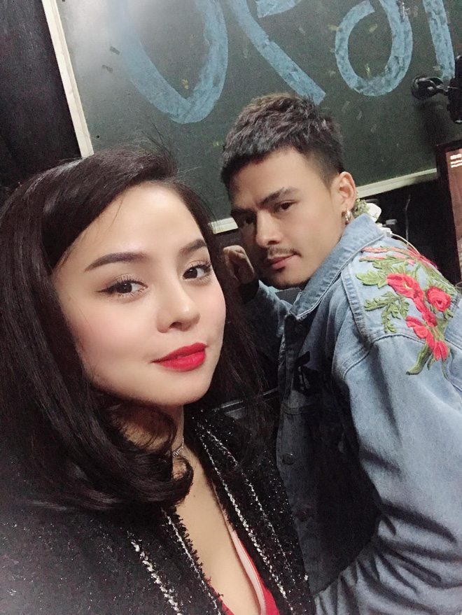 Thanh niên bỗng thành hiện tượng livestream khi hút 57k tương tác, clip 1,7 triệu view chỉ sau một đêm! - 8 Thanh niên bỗng thành hiện tượng livestream khi hút 57k tương tác, clip 1,7 triệu view chỉ sau một đêm! - 8