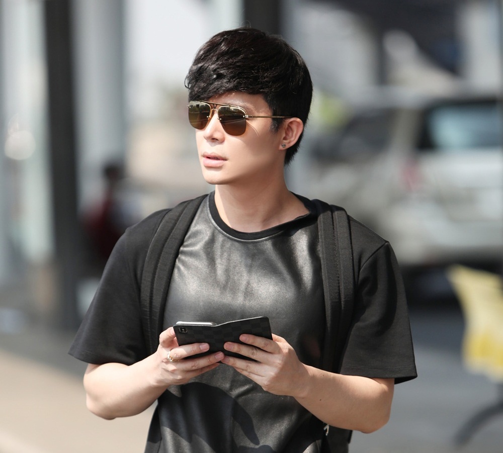 Nathan Lee: Tôi dị ứng với những 'thánh đạo đức', 'thánh từ thiện' - 3 Nathan Lee: Tôi dị ứng với những 'thánh đạo đức', 'thánh từ thiện' - 3