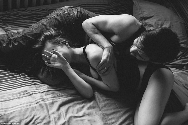 Kẹo the, đá viên lạnh, tuyệt chiêu làm 'cậu nhỏ' lên mây - 1 Kẹo the, đá viên lạnh, tuyệt chiêu làm 'cậu nhỏ' lên mây - 1
