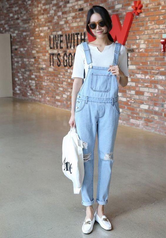 Cần gì đồ mới, chỉ áo phông trắng cũng khiến nàng 'sang chảnh' hết nấc ngày 8/3! - 3 Cần gì đồ mới, chỉ áo phông trắng cũng khiến nàng 'sang chảnh' hết nấc ngày 8/3! - 3