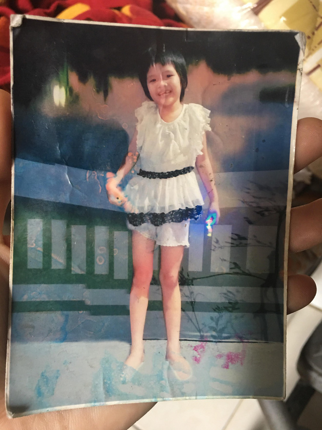 Nước mắt người mẹ mang bụng bầu 8 tháng, bán hết đồ đạc rong ruổi khắp nơi tìm con gái 8 tuổi mất tích đêm 26 Tết - 2 Nước mắt người mẹ mang bụng bầu 8 tháng, bán hết đồ đạc rong ruổi khắp nơi tìm con gái 8 tuổi mất tích đêm 26 Tết - 2