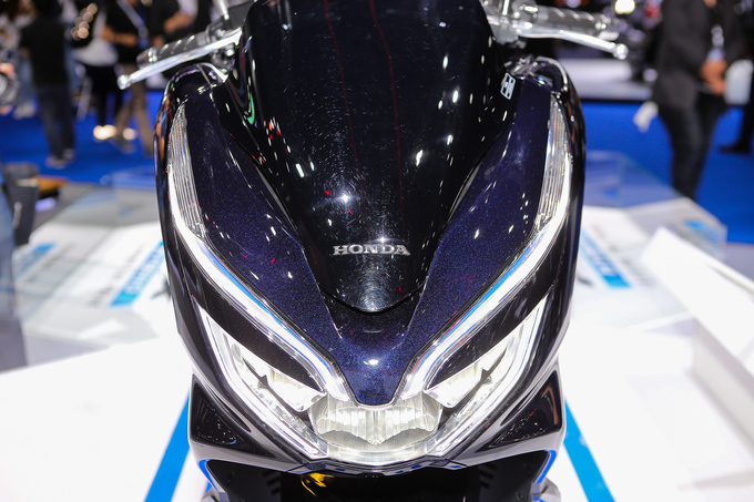 Honda PCX Hybrid - Xe máy chạy xăng lai điện đầu tiên trên thế giới - 1 Honda PCX Hybrid - Xe máy chạy xăng lai điện đầu tiên trên thế giới - 1