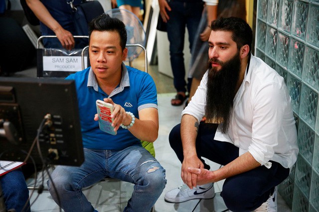 Đạo diễn 'Cô Ba Sài Gòn' bất ngờ cầm trịch dự án 'Hậu duệ mặt trời' bản Việt - 3 Đạo diễn 'Cô Ba Sài Gòn' bất ngờ cầm trịch dự án 'Hậu duệ mặt trời' bản Việt - 3
