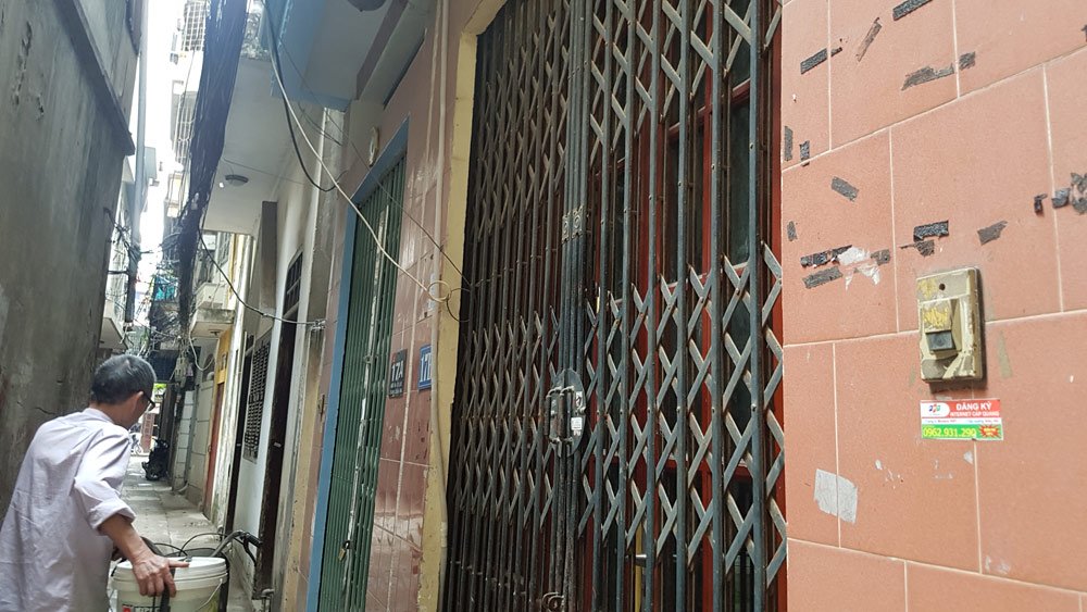 Vinaca sản xuất thuốc chữa ung thư từ than tre: Tháo biển hiệu, tẩu tán tài sản lúc nửa đêm - 1 Vinaca sản xuất thuốc chữa ung thư từ than tre: Tháo biển hiệu, tẩu tán tài sản lúc nửa đêm - 1