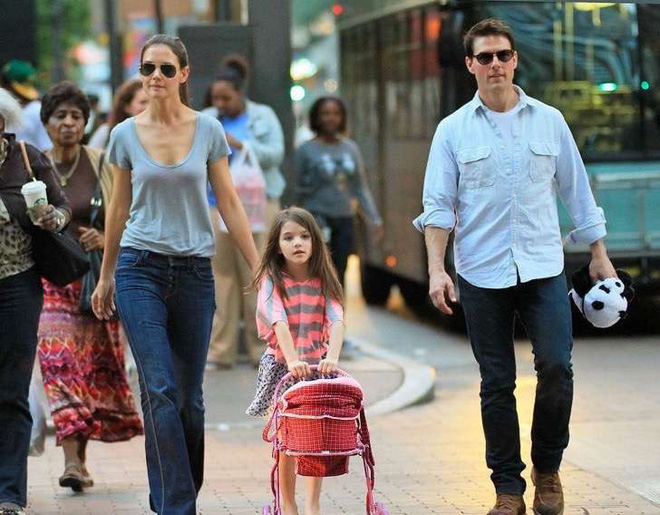 Dẫu là tài tử 'triệu người mê' Tom Cruise vẫn là ông bố thất bại nhất thế giới - 2 Dẫu là tài tử 'triệu người mê' Tom Cruise vẫn là ông bố thất bại nhất thế giới - 2