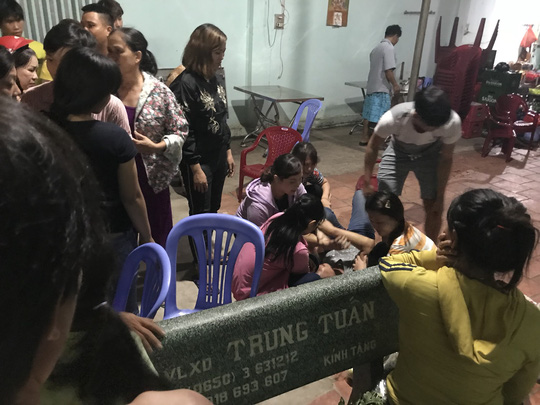 Vụ 2 mẹ con chết trong tiệm cầm đồ, nghi bị chuốc thuốc độc!