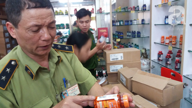 Hà Nội: Đột nhập kho hàng mỹ phẩm không chứng từ, phát hiện 5000 sản phẩm thực phẩm chức năng hết hạn